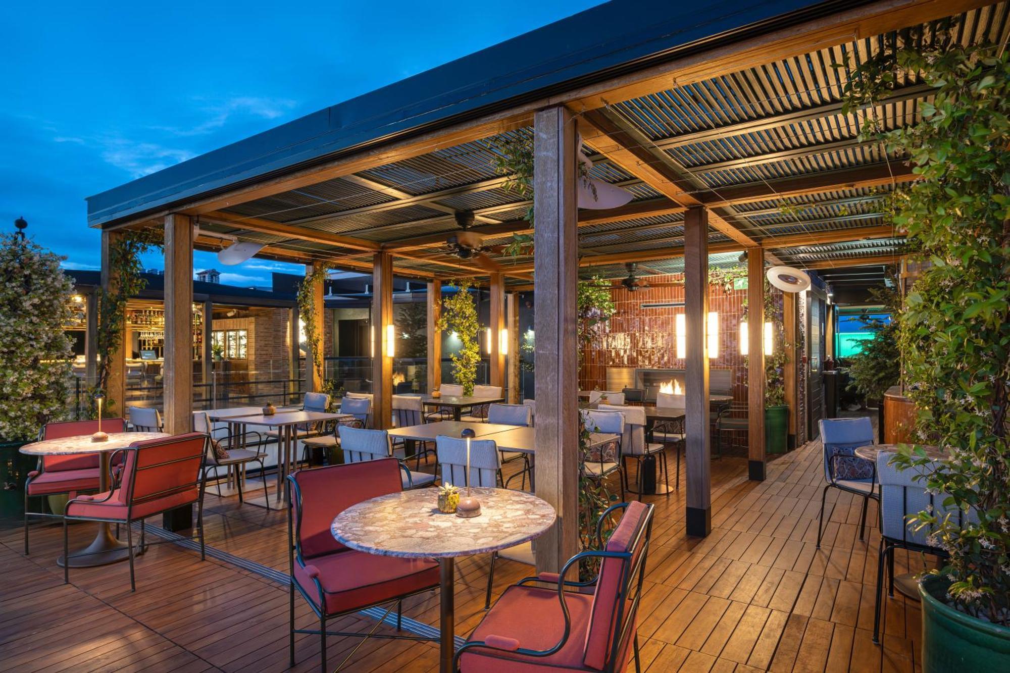 Bless Hotel Madrid - The Leading Hotels Of The World Dış mekan fotoğraf The rooftop bar
