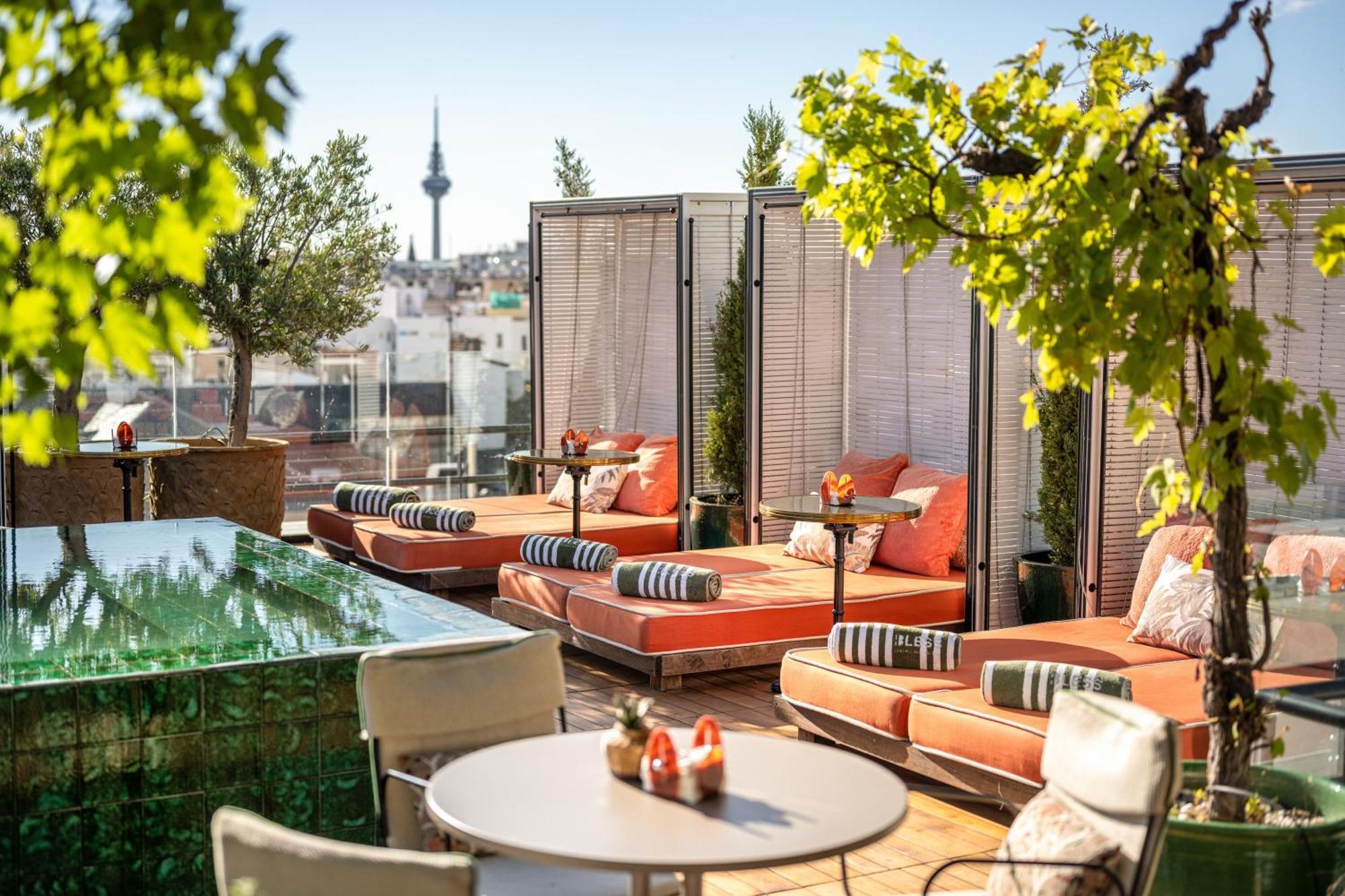Bless Hotel Madrid - The Leading Hotels Of The World Dış mekan fotoğraf The rooftop terrace