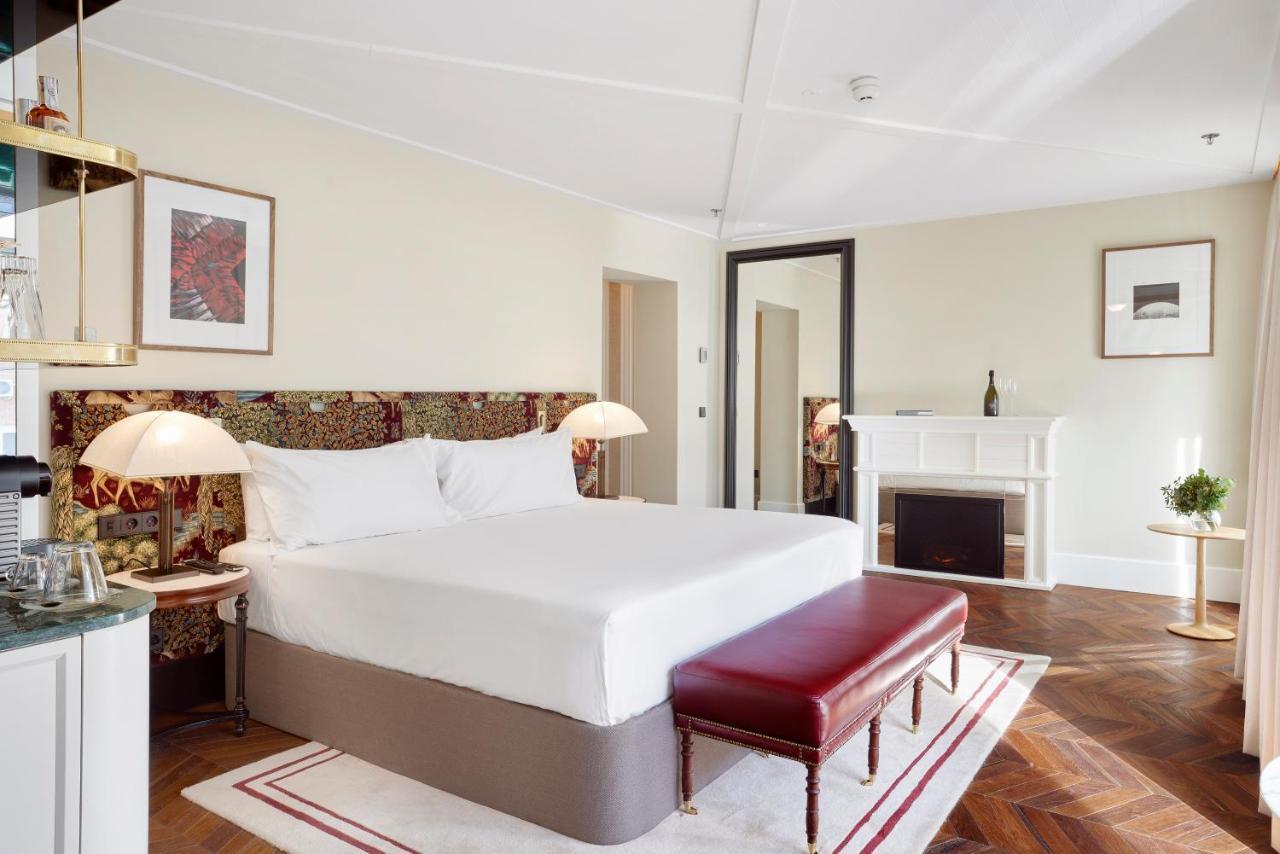 Bless Hotel Madrid - The Leading Hotels Of The World Dış mekan fotoğraf A bedroom at the hotel