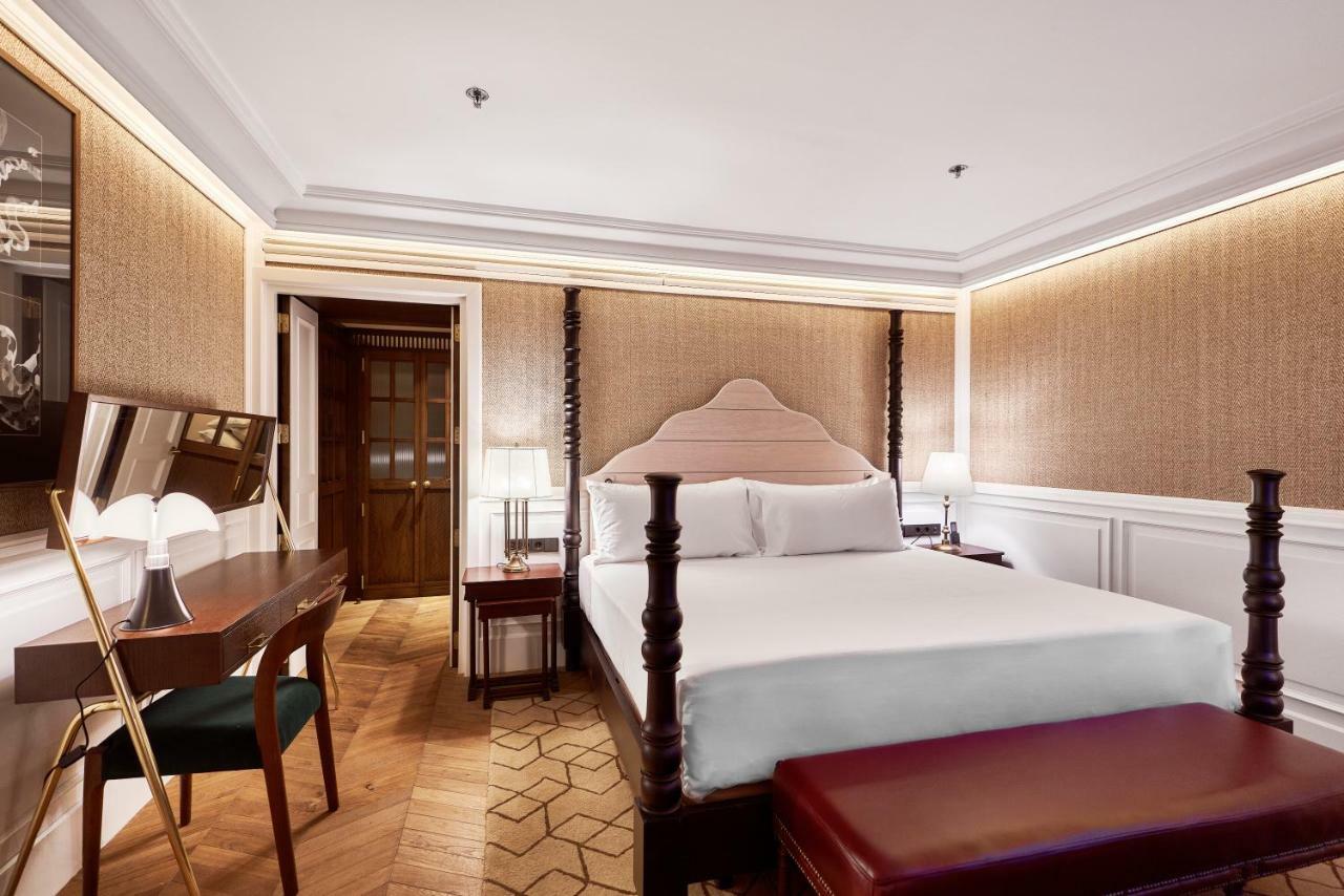 Bless Hotel Madrid - The Leading Hotels Of The World Dış mekan fotoğraf A bedroom at the hotel
